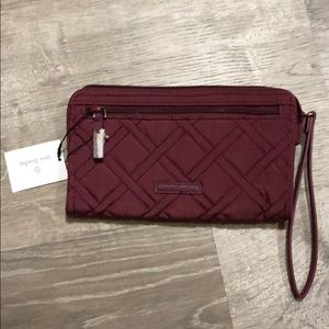 Vera Bradley Hawthorn Rose zip wristlet